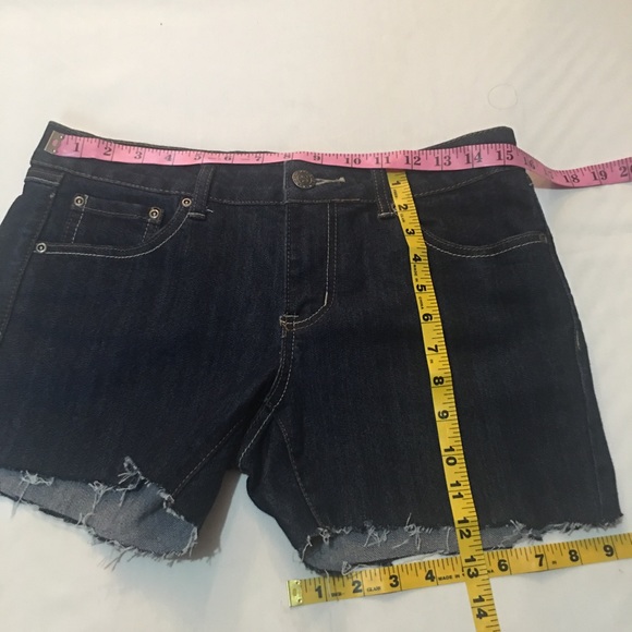 Skull Jean Short. - Picture 6 of 7